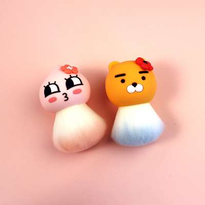 Japanese and Korean cartoon series high quality silicone comic avatar blush brush makeup brush